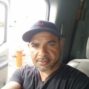 Meet your Posher, Elias